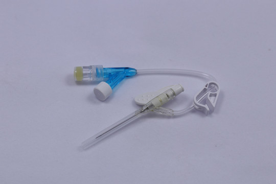 输液与一次性使用医疗用品 安全、革新与责任